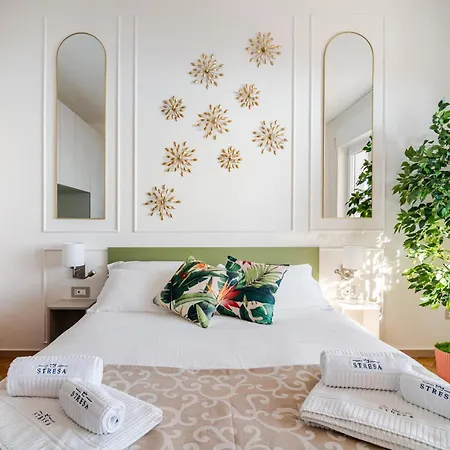 Vista Panoramica Sul Maggiore Con Deposito Bici Apartment