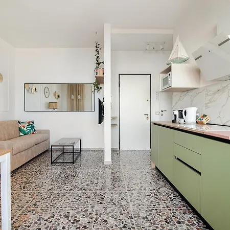 Apartment Vista Panoramica Sul Maggiore Con Deposito Bici