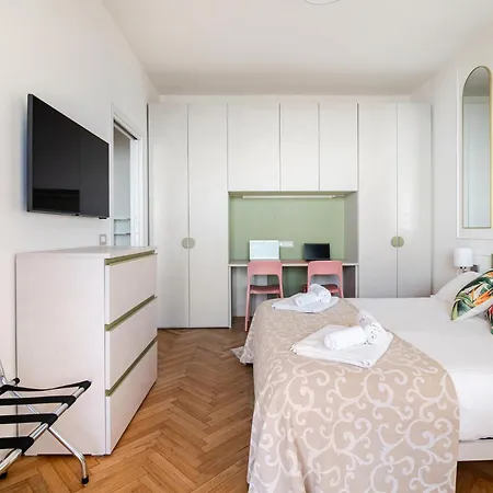 Apartment Vista Panoramica Sul Maggiore Con Deposito Bici