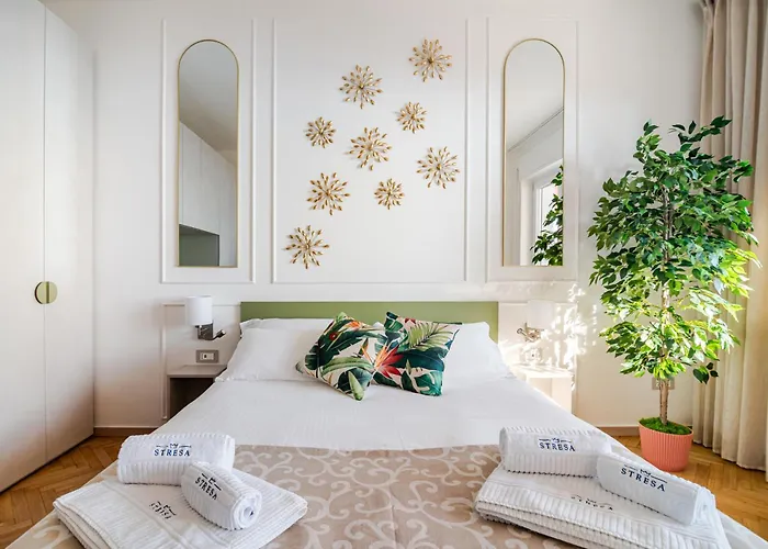 Vista Panoramica Sul Maggiore Con Deposito Bici Apartamento