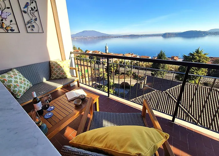 아파트 Vista Panoramica Sul Maggiore Con Deposito Bici 벨지라테