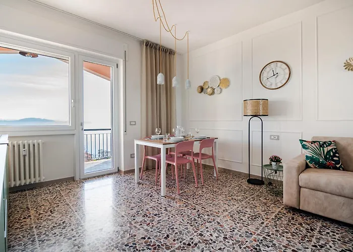 Apartment Vista Panoramica Sul Maggiore Con Deposito Bici *